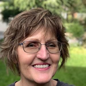 Meet your Posher, Joann